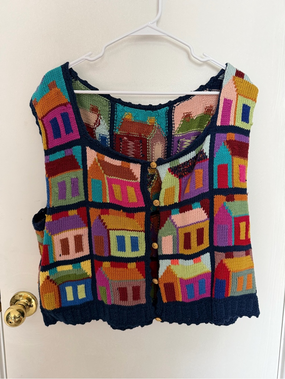 Vintage House-Print Button Front Vest 🤩